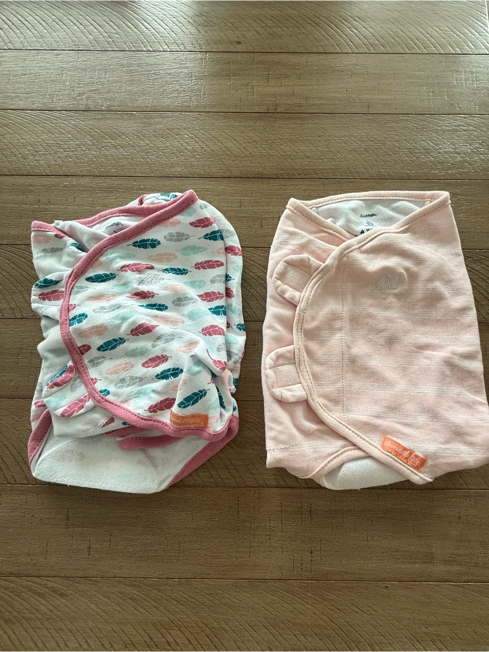 Set of Two Snuggle Me Baby Swaddle Set — Pink & Feather Print